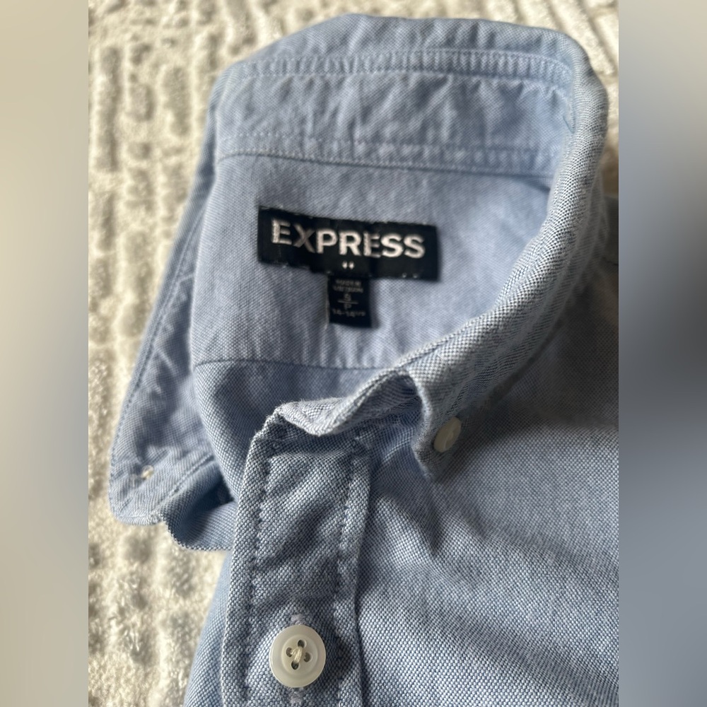 Express button up - Picture 3 of 3